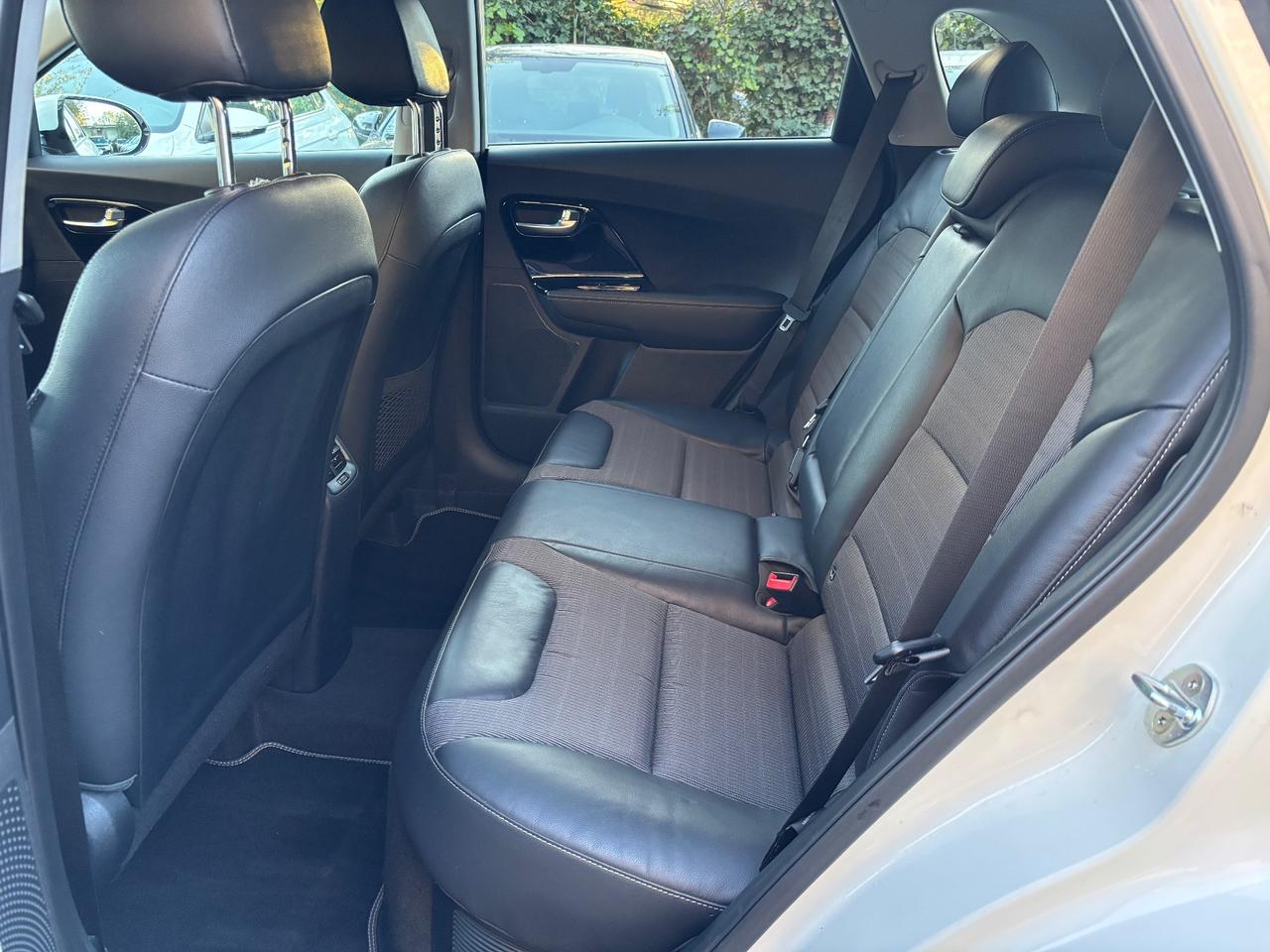 Kia Niro 1.6 GDi HEV Style Hybrid