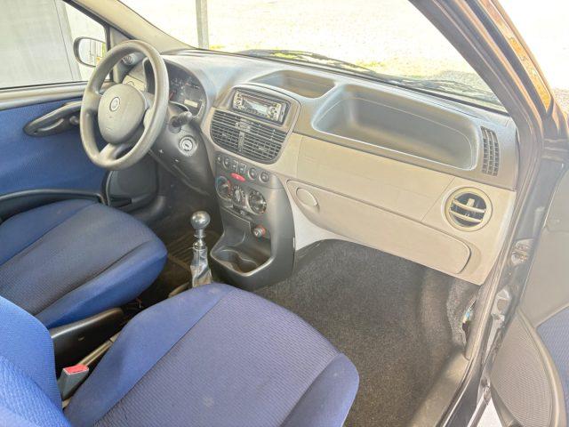 FIAT Punto 1.2i cat 3 porte EL POCHI CHILOMETRI OK NEOPATENTA