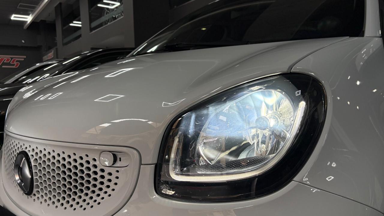 smart forFour 0.9 GPL turbo 90cv Superpassion Twinamic ITALIANA