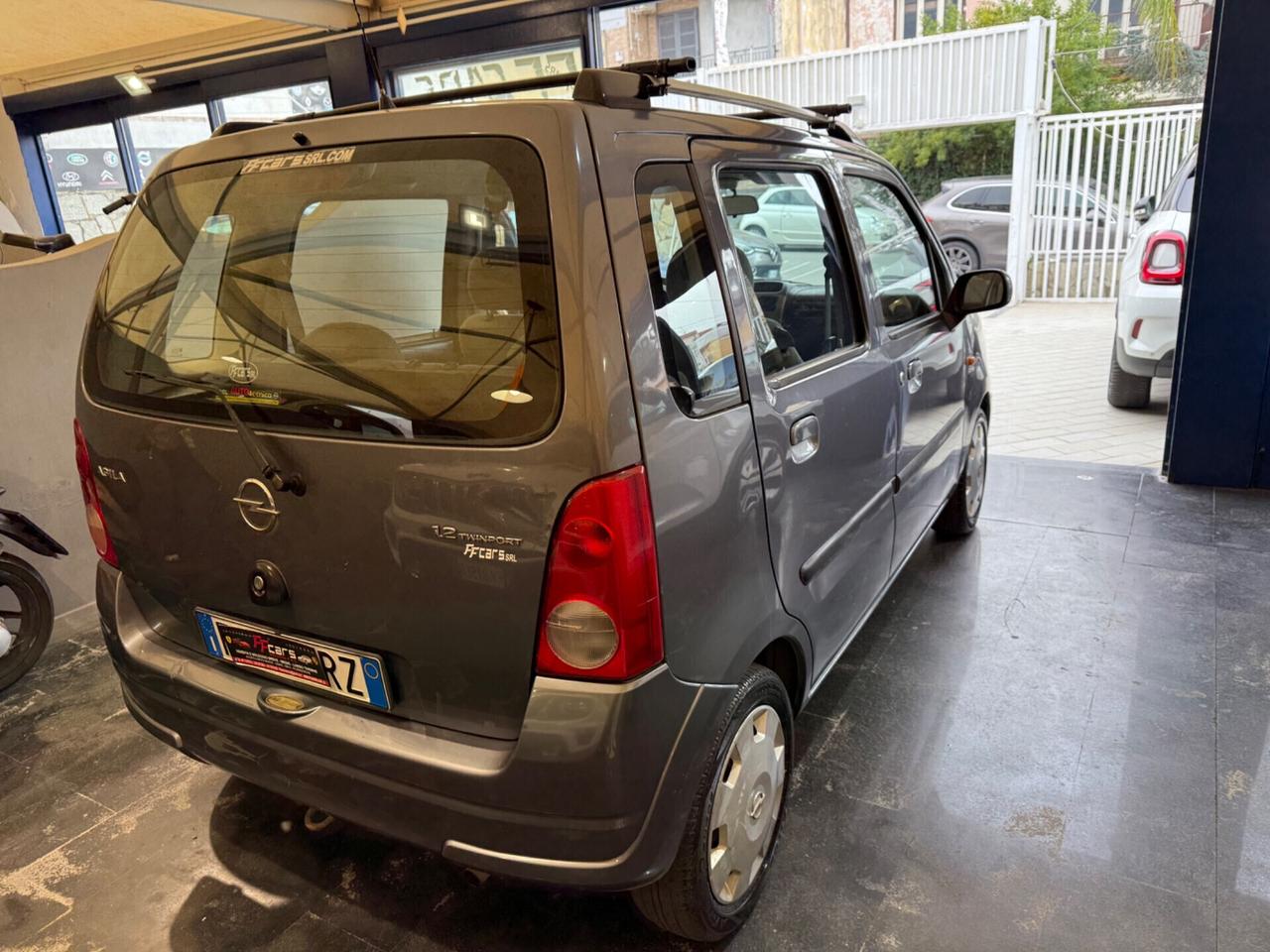 Opel Agila 1.2 16V Enjoy
