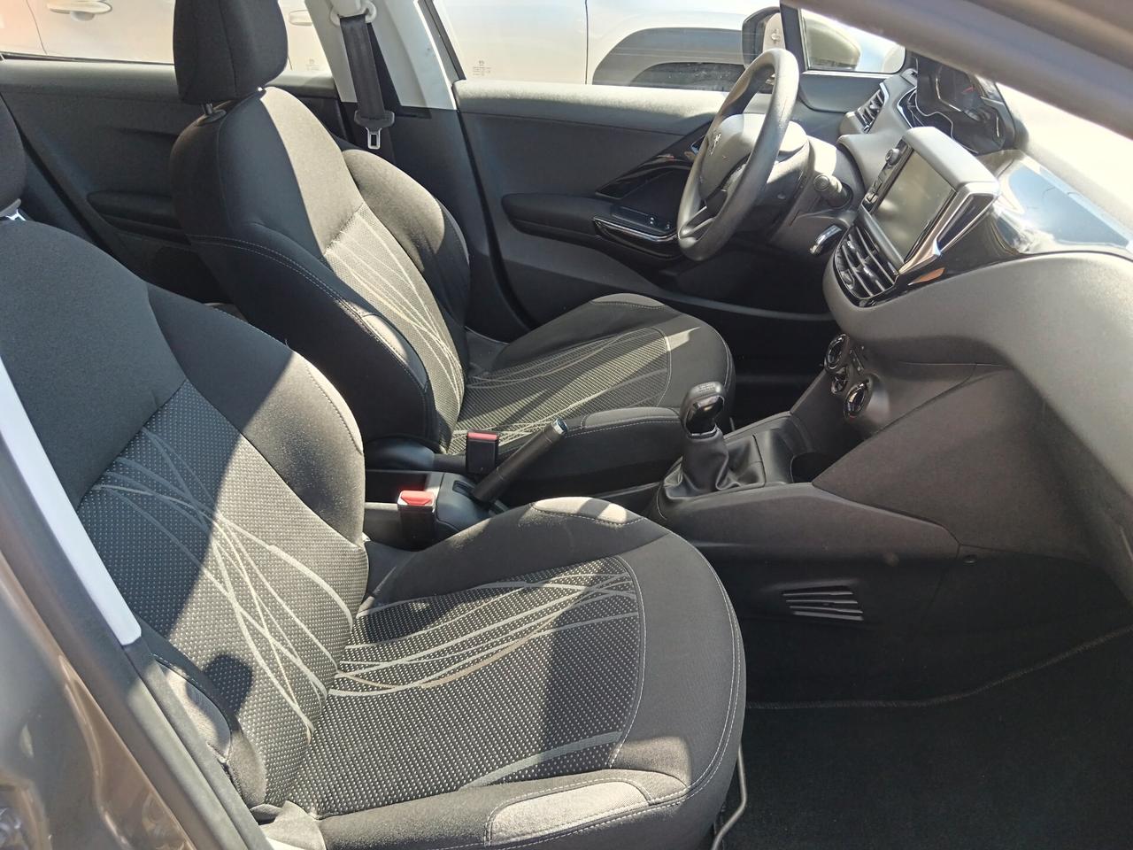 Peugeot 208 1.4 HDi 68CV 5P NEOPATENTATI