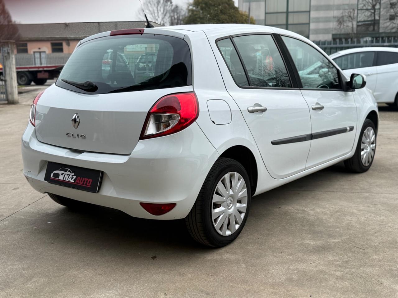 Renault Clio 1.2 16V 5 porte Luxe