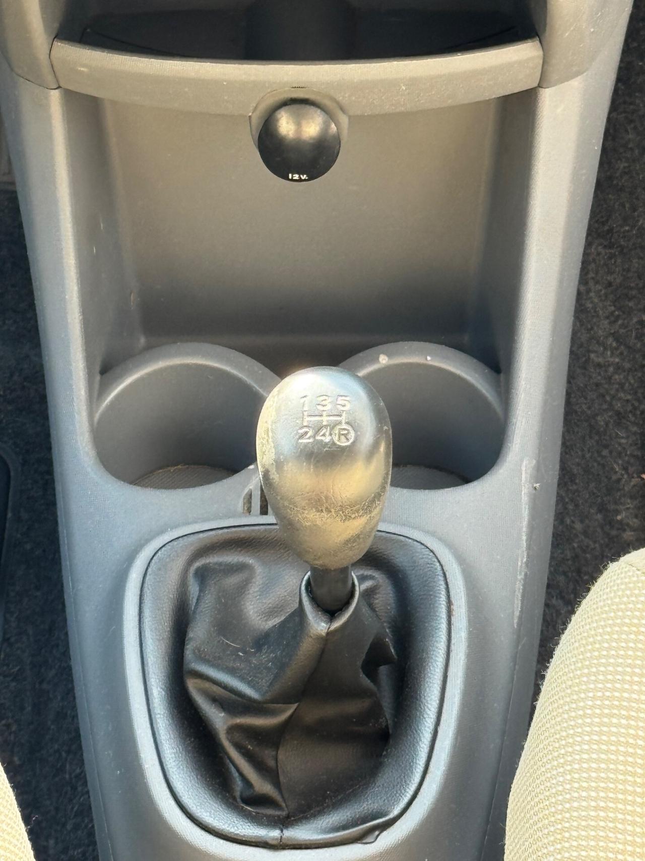 Peugeot 107 1.0 68CV- Neopatentati-Garanzia 12mesi