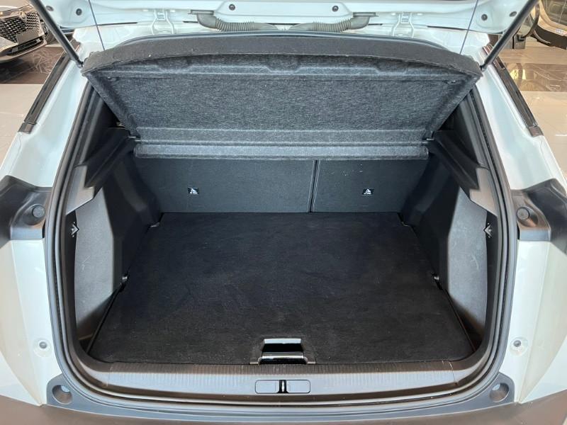 PEUGEOT 2008 motore elettrico 136 CV Allure