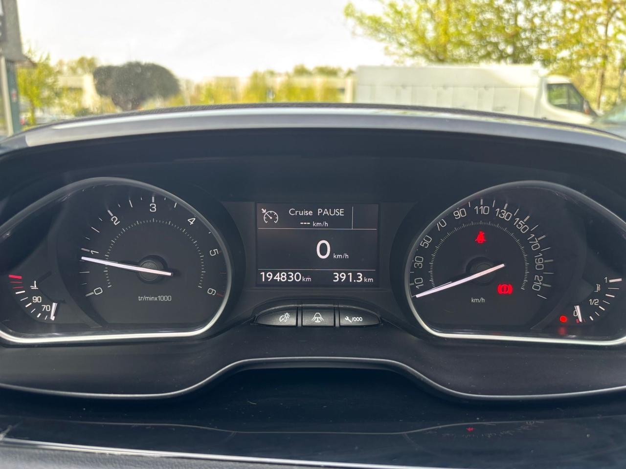 Peugeot 208 1.6 e-HDi 92 CV Stop&Start 3 porte Allure