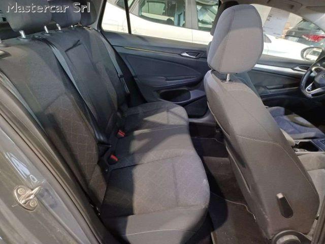 VOLKSWAGEN Golf Variant 2.0 tdi Life 115cv GH409ZW