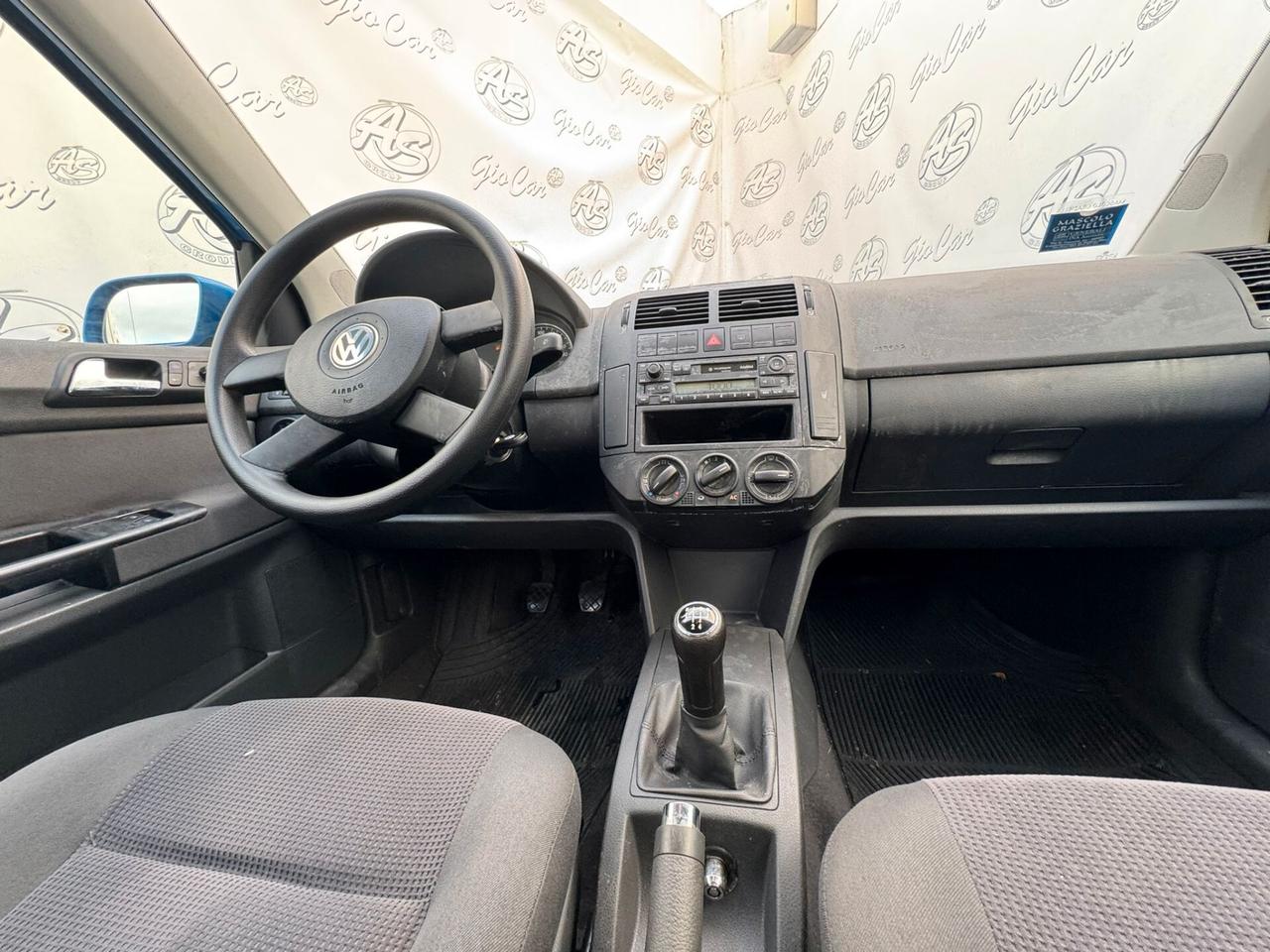 Volkswagen Polo 1.4 16V 75cv 5p. Comfortline