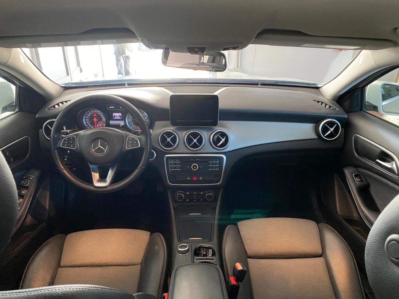 Mercedes-benz GLA 180 d Sport