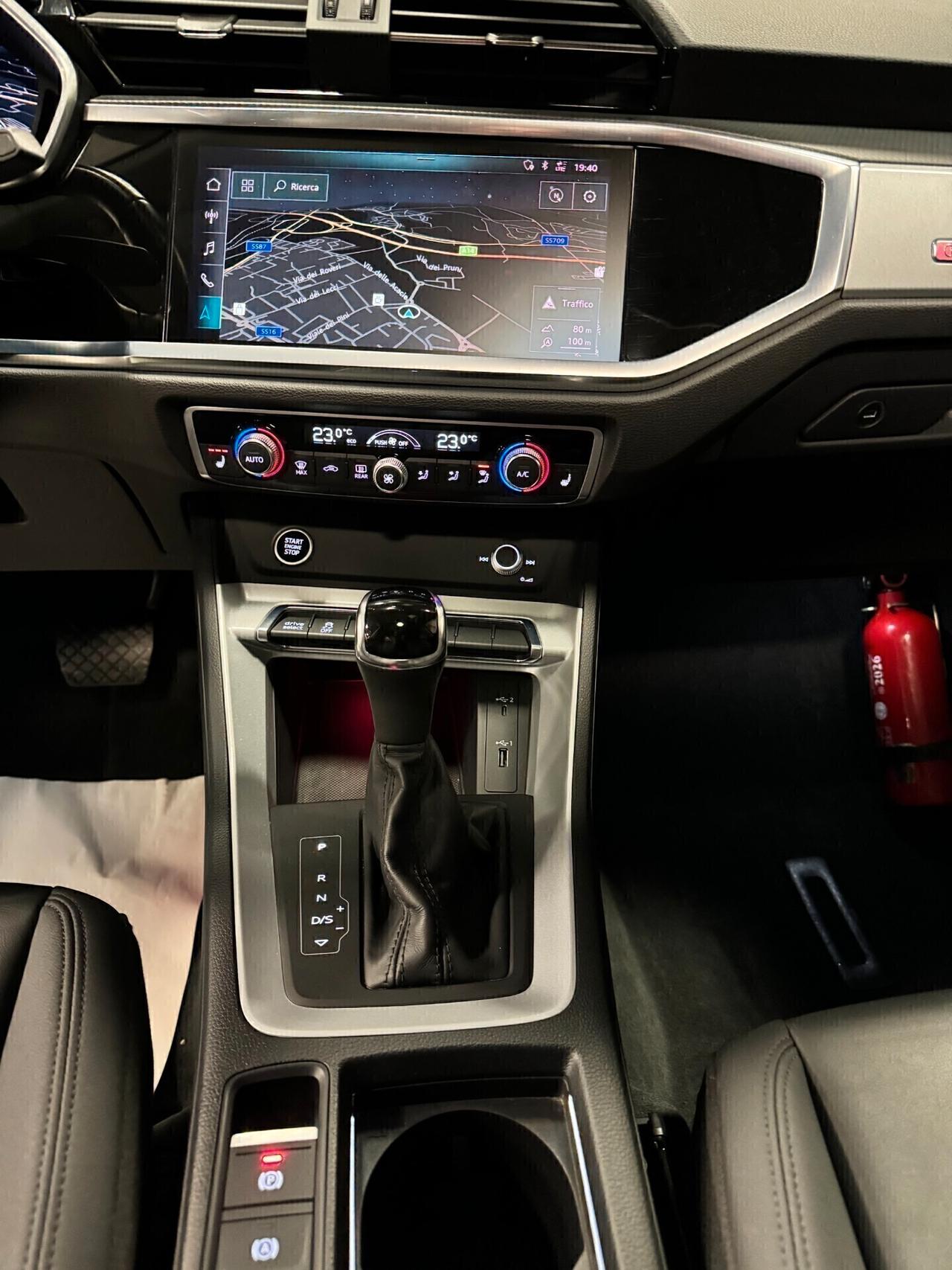 AUDI Q3 SBACK 2.0 TDI STRONIC SLINE TETTO APRIBILE