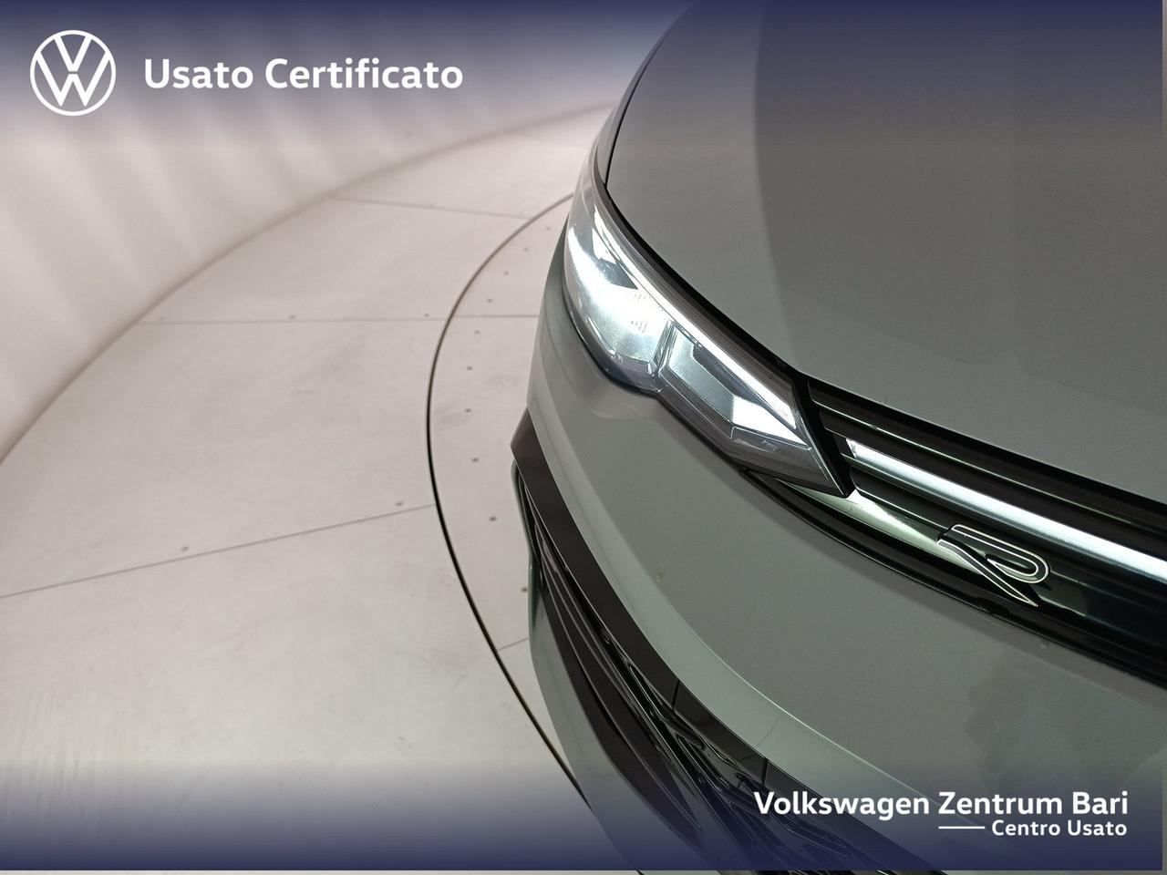 Volkswagen Golf 2.0 tdi r-line 150cv dsg