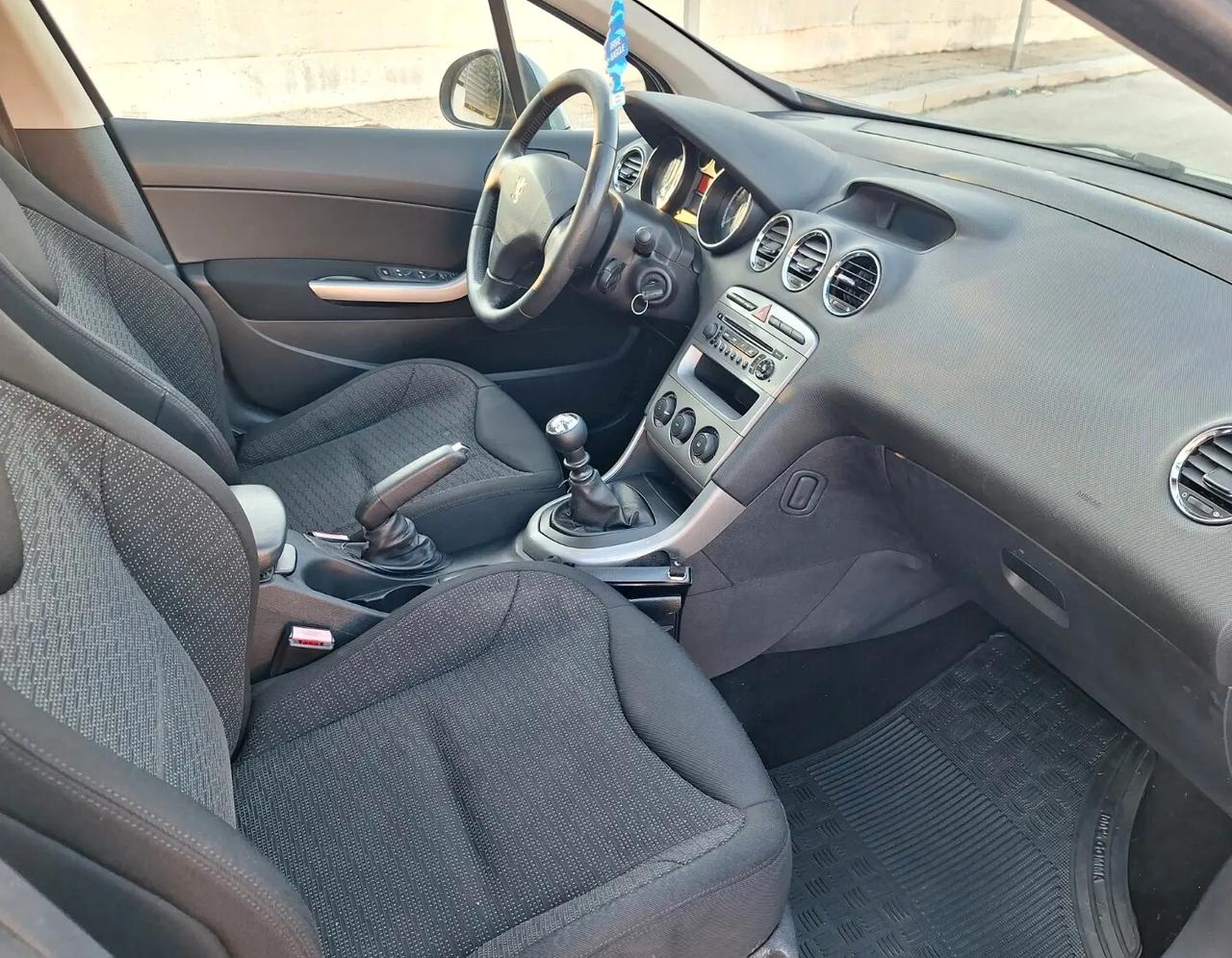 Peugeot 308 1.6 HDi 110CV SW Ciel Tecno