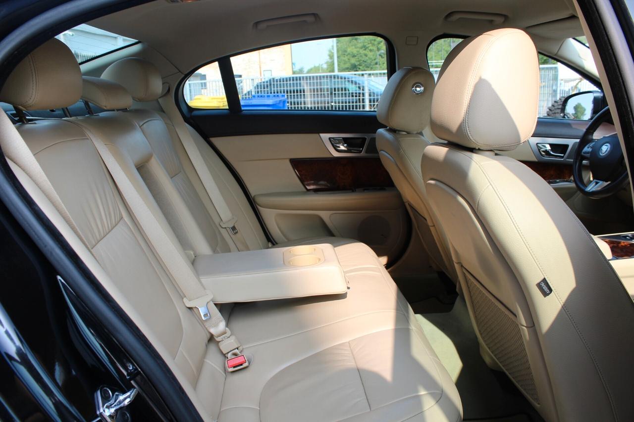 Jaguar XF 3.0 DS V6 Premium Luxury
