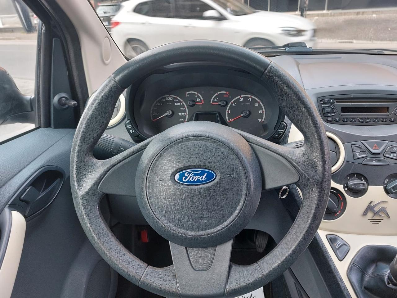 Ford Ka 1.2 8V 69CV Titanium