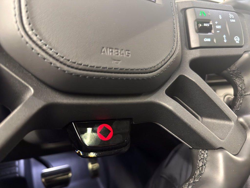 LAND ROVER Defender (2019) LAND ROVER 110 4.4 V8 635 CV AWD Auto OCTA Black del 2026