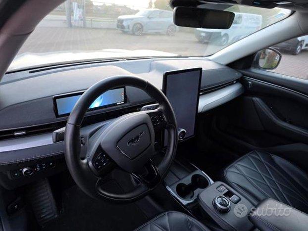 FORD Mustang Mach-E Standard Range 269 CV