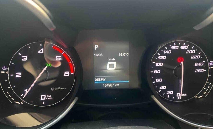 Alfa Romeo Giulia 2.2 Turbodiesel 160 CV AT8 Business PREZZO REALE