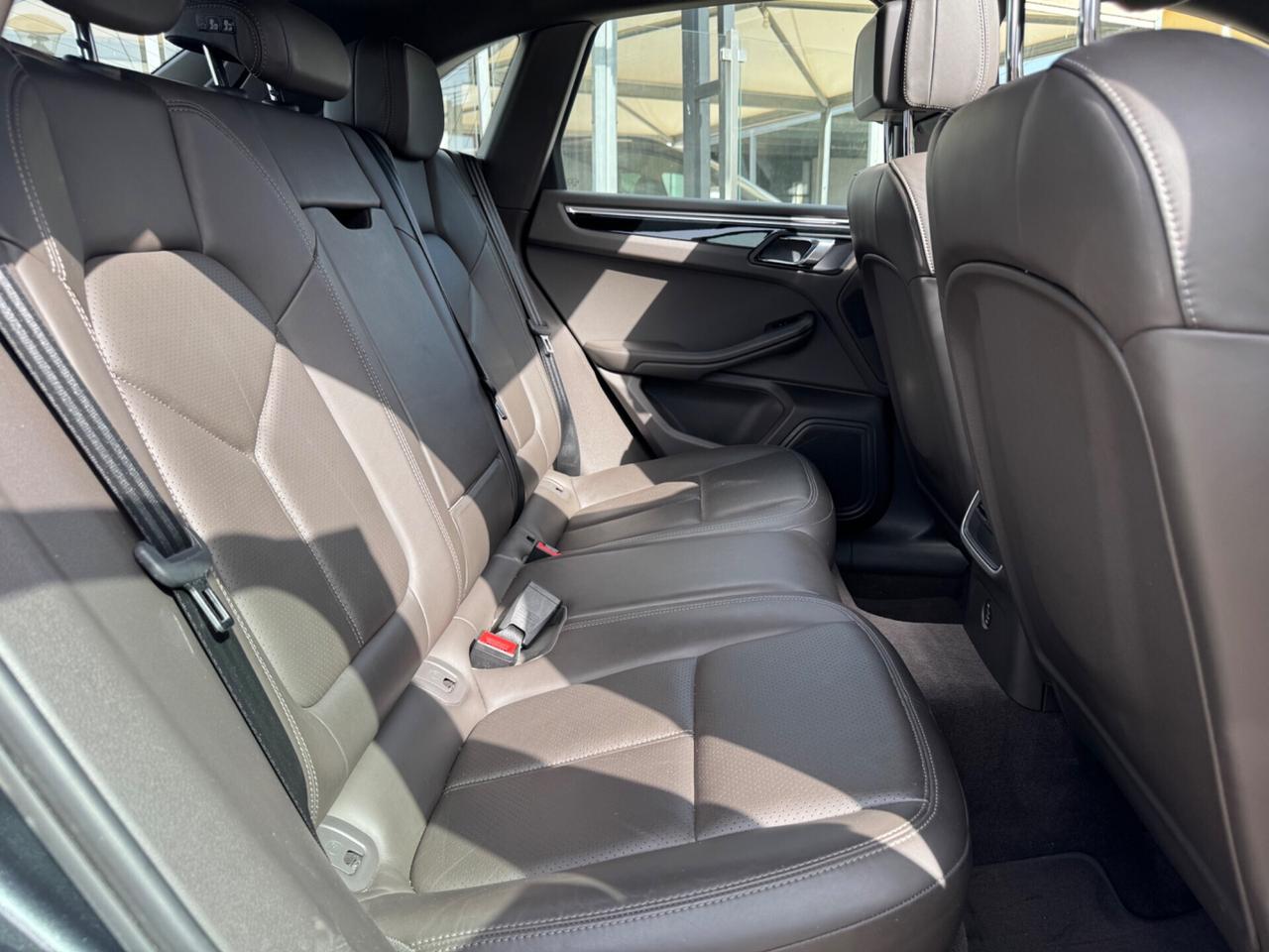 PORSCHE MACAN 3.0 D V6 250 CV FULL TETTO PORSCHE APPROVED