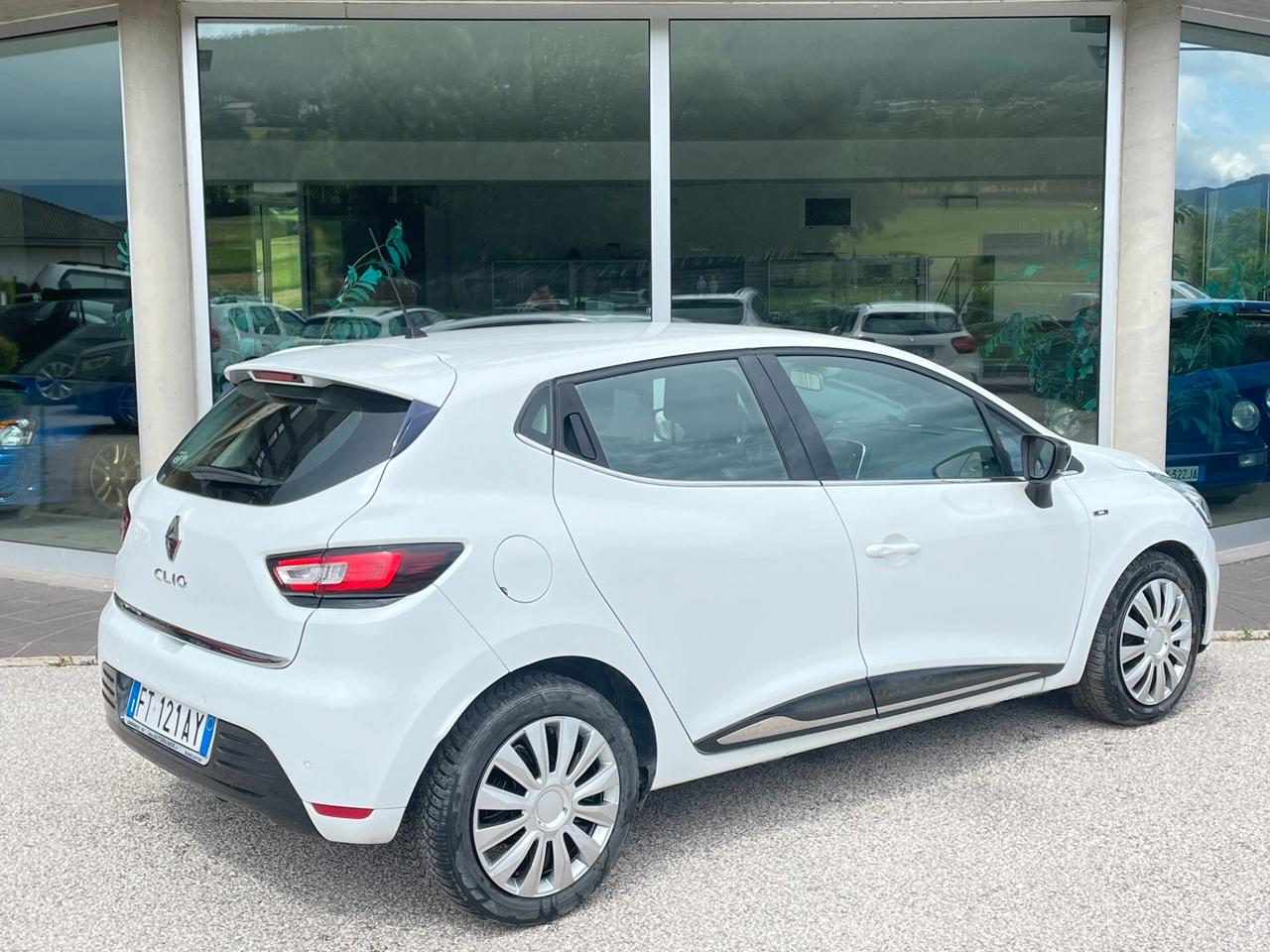 Renault Clio dCi 8V 90 CV 5 porte Moschino Life