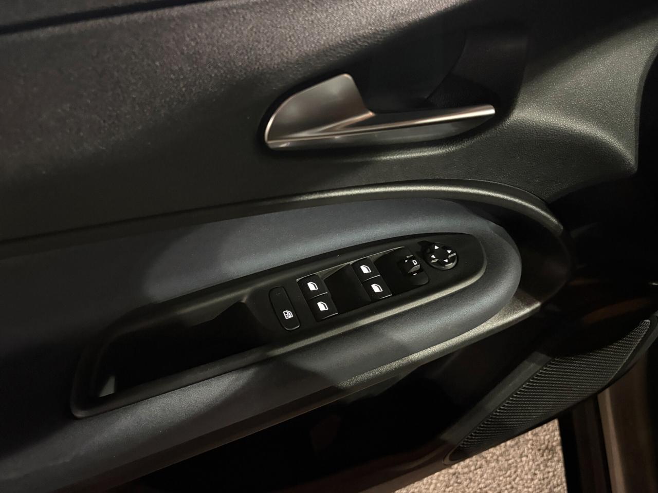 Alfa Romeo Junior 1.2 136 CV Hybrid eDCT6 Q4 Sprint AUTOMATIC KM CERTIFICATI