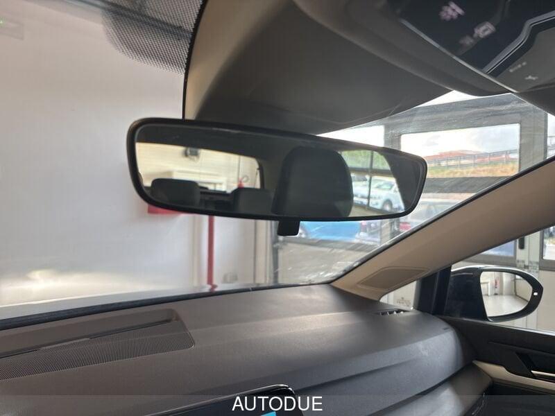 Volkswagen Golf 8 2.0 TDI SCR LIFE DSG 115 CV