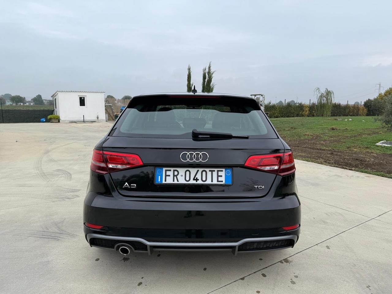 Audi A3 SPB 1.6 TDI S-Line interno esterno