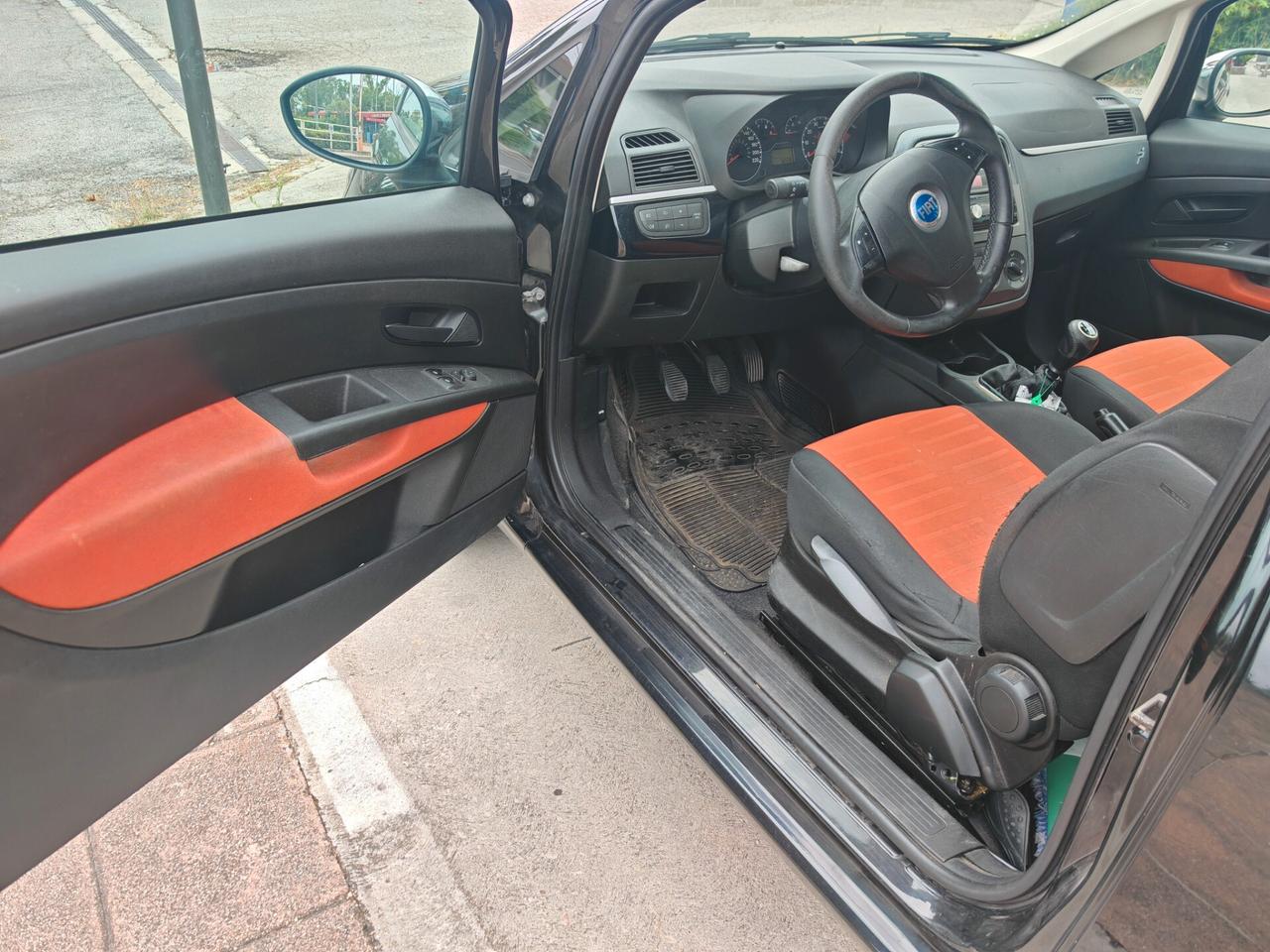 Fiat G Punto 1.3 MJT 75 CV 3p ok neopatentati.