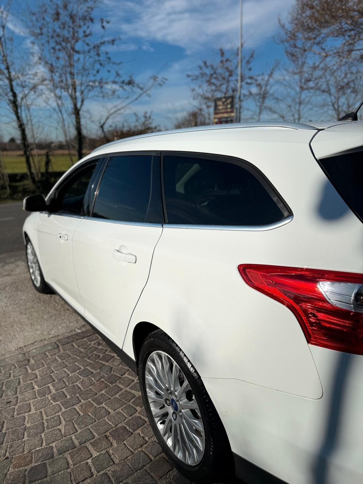 Ford Focus 2.0 TDCi 115 CV Powershift SW Titanium