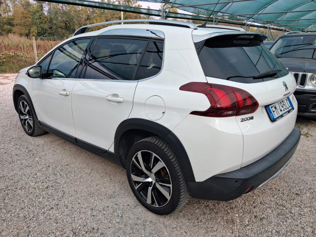 Peugeot 2008 1.6 bluehdi Allure 100cv my16