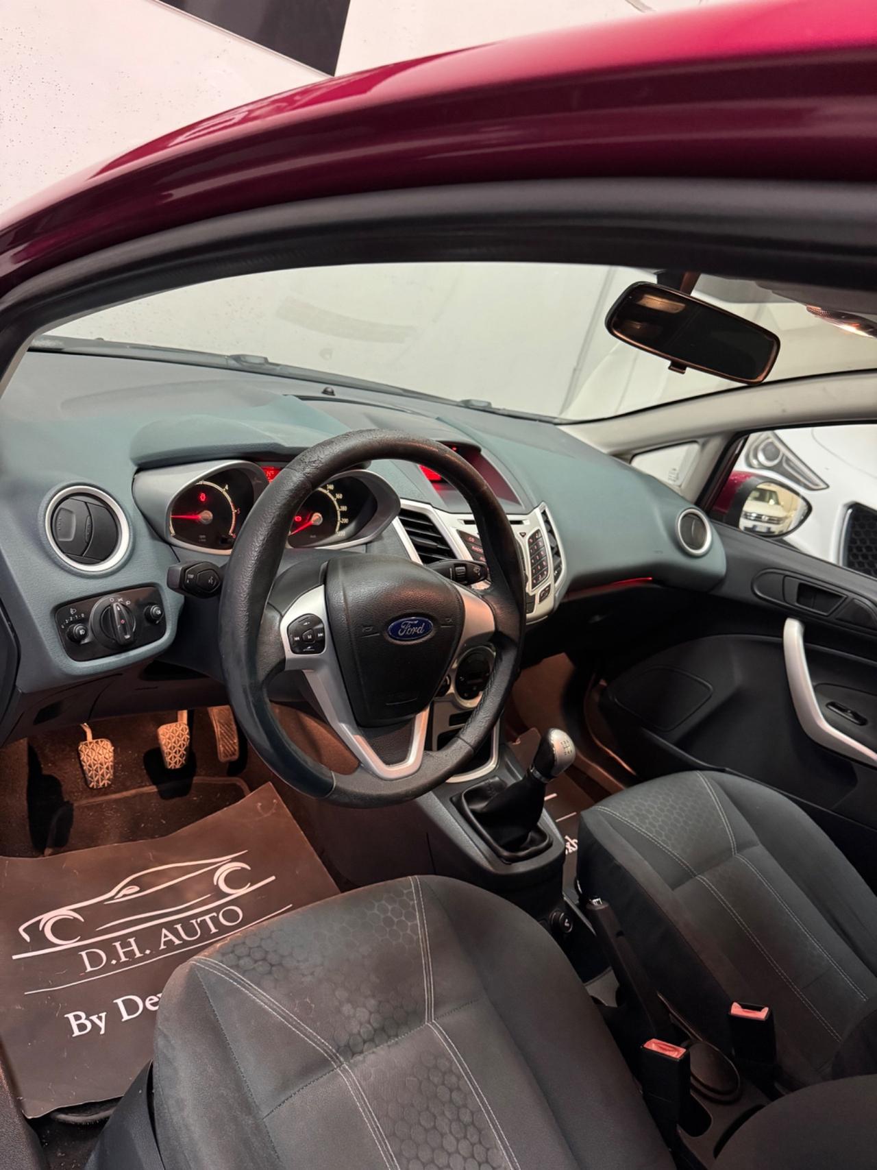 Ford Fiesta 1.6 TDCi 90CV 5 porte DPF Titanium