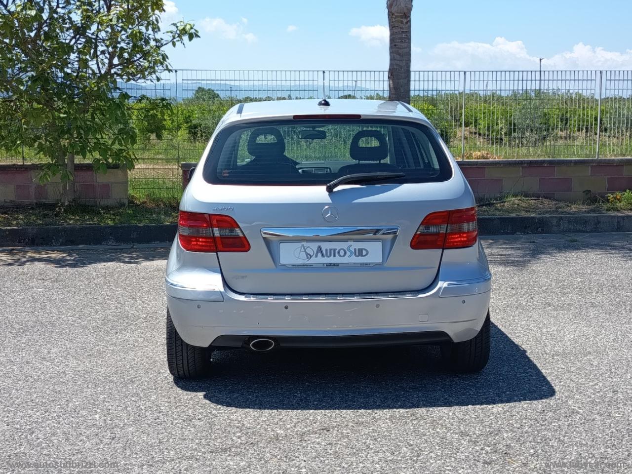 MERCEDES-BENZ B 200 CDI Premium