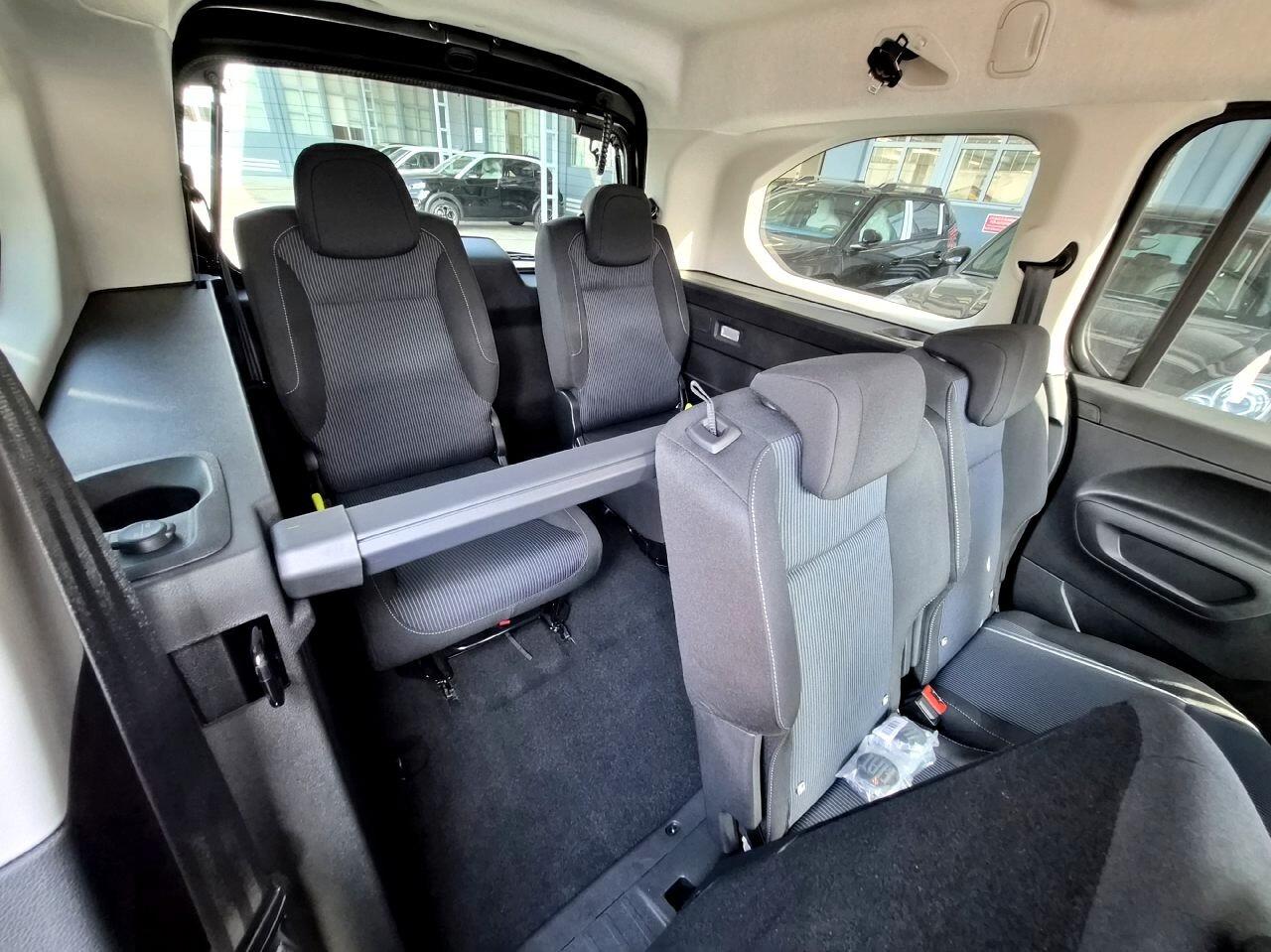 Fiat Doblo QUBO - Doblò 7 POSTI 1.5 d '' La Prima'' KM ZERO