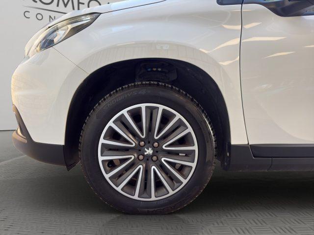 PEUGEOT 2008 1.2 82 cv active