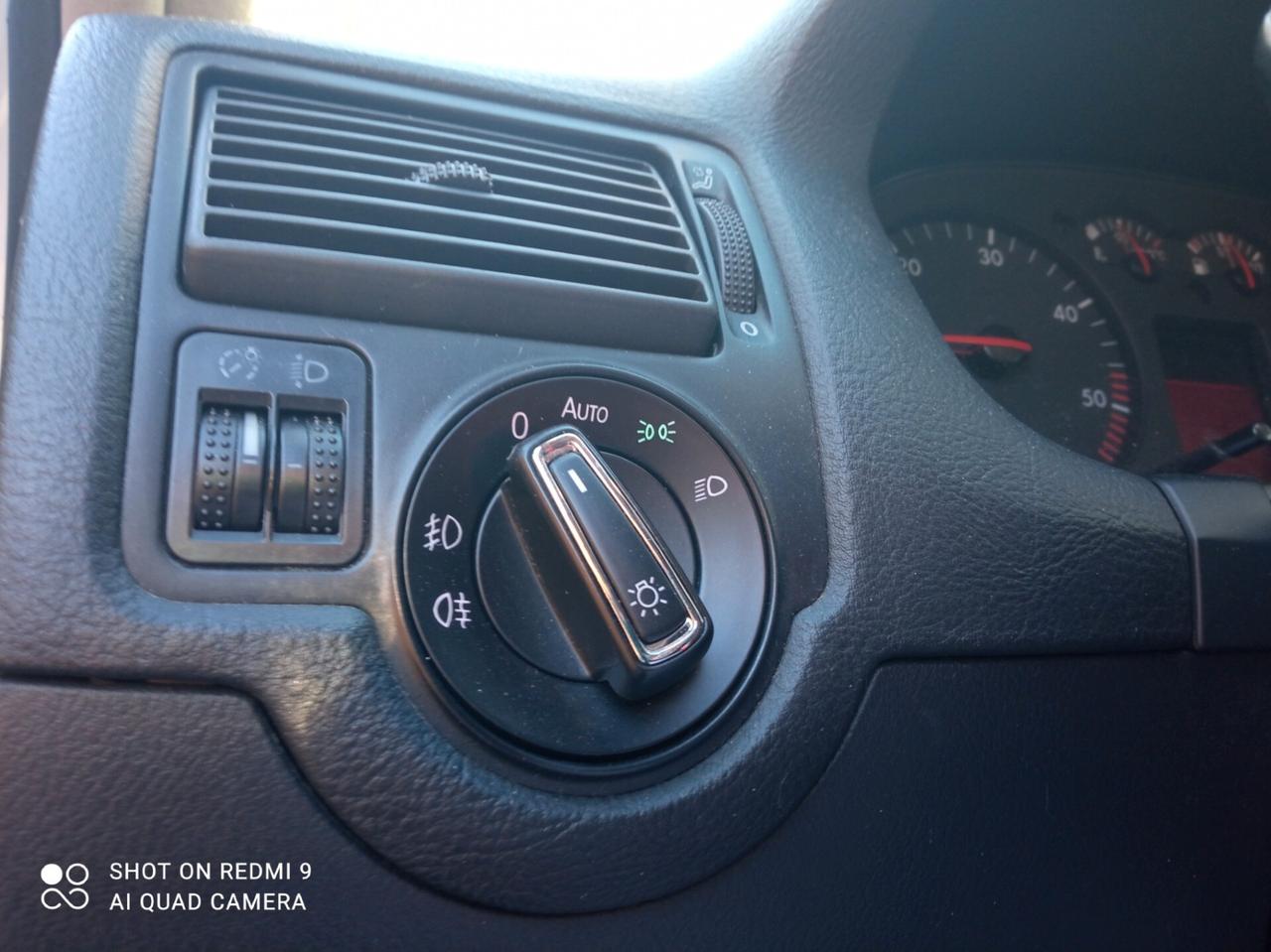 Volkswagen Golf 1.9 TDI 5p.