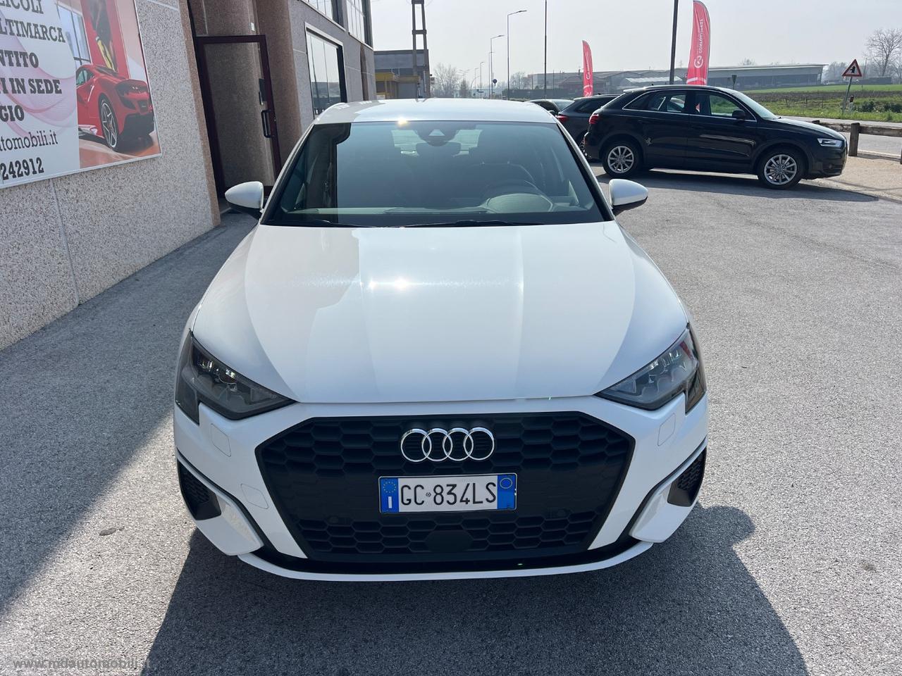 AUDI A3 Sedan 30 TFSI Business SOLO KM.53000