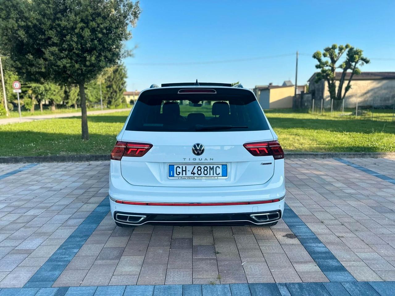 Volkswagen Tiguan 2.0 TDI 200 CV SCR DSG 4MOTION R-Line