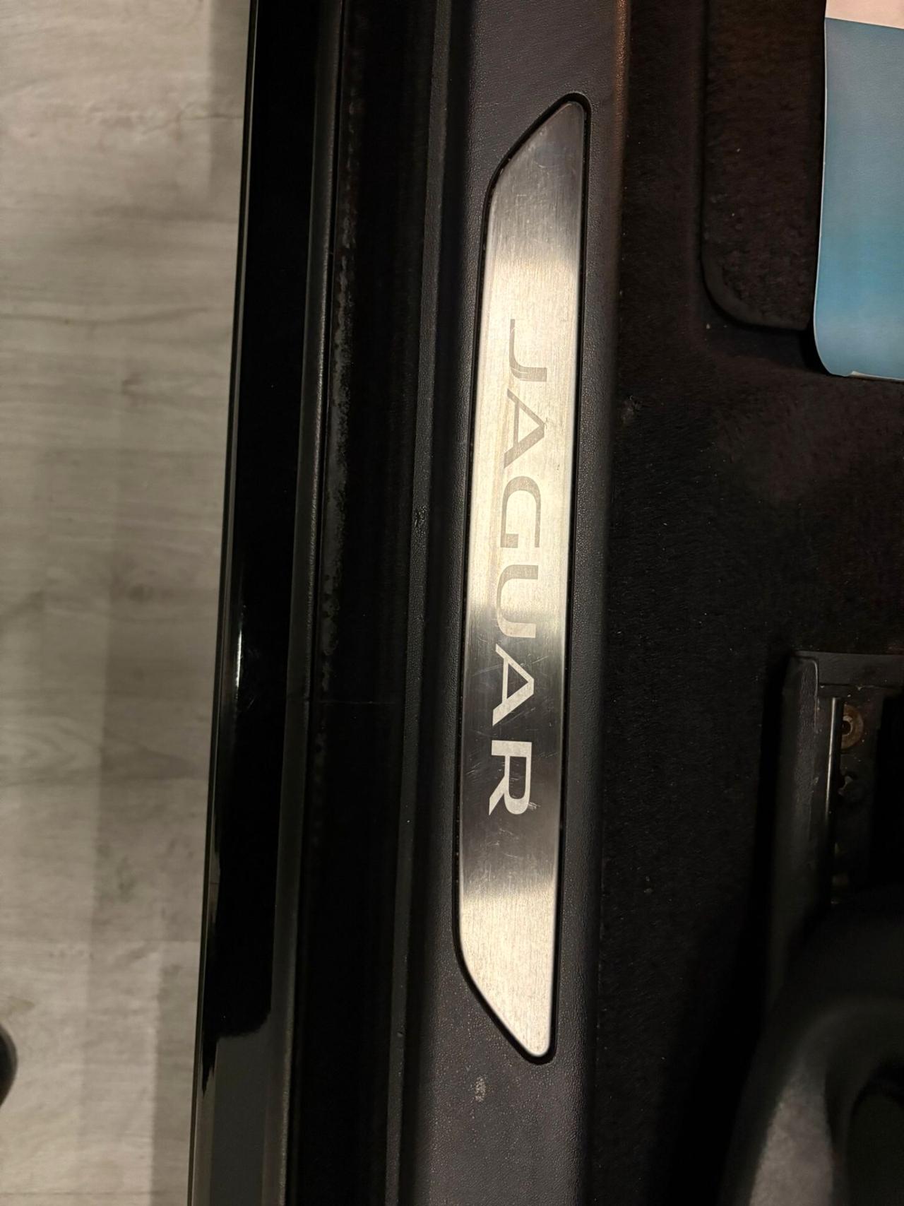 Jaguar E-Pace 2.0D 150 CV AWD R-Dynamic Automatico