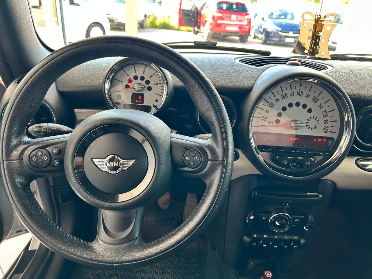 Mini COOPER D 1.6 X NEOPATENTATI 2013