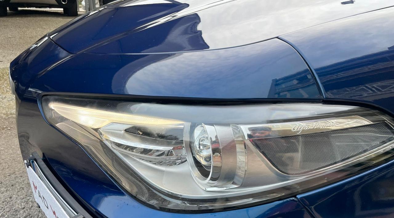 Alfa Romeo Giulia 2.2 Turbodiesel 180 CV Business Sport