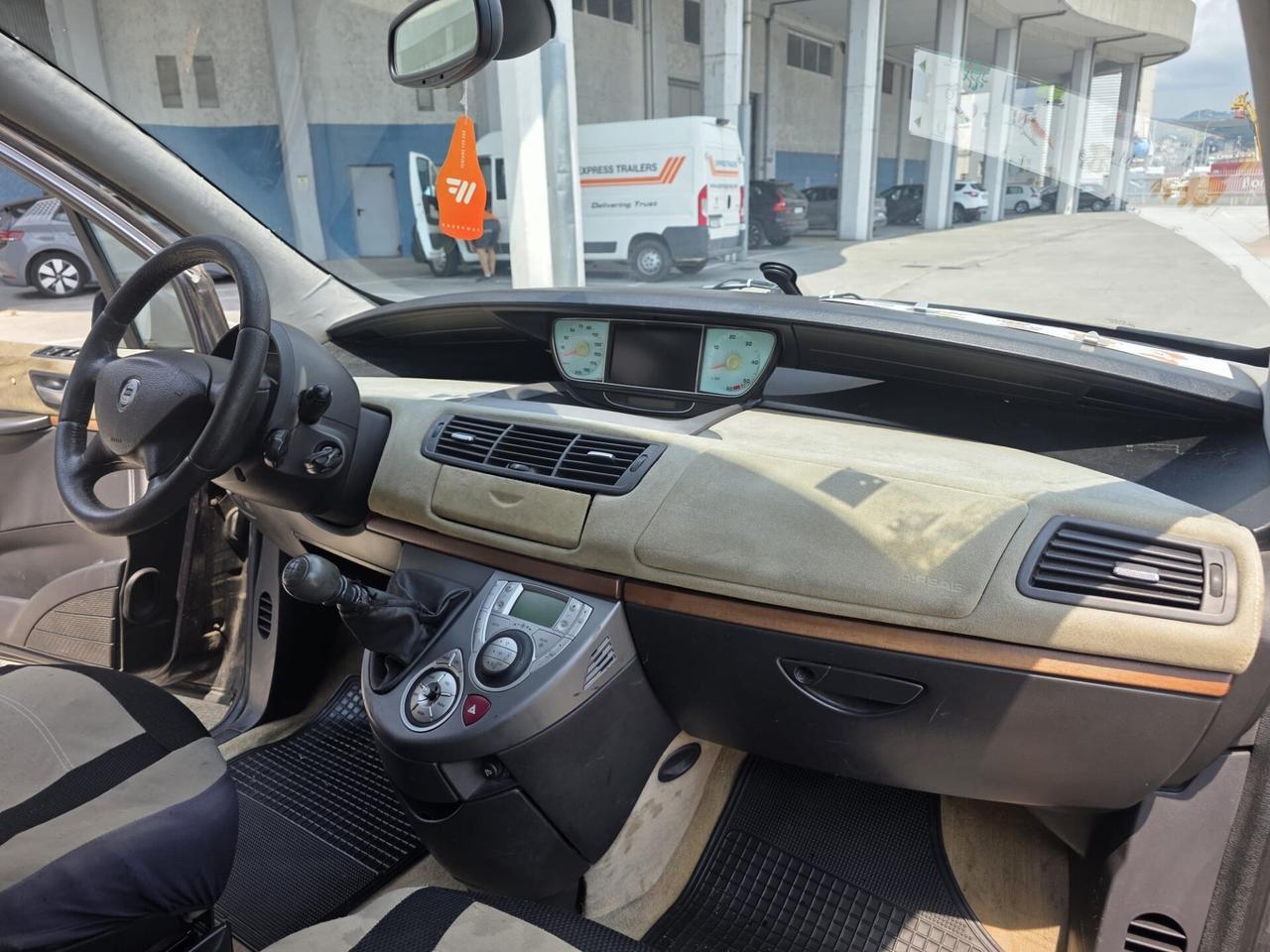 Lancia Phedra 2.2 JTD Emblema FAP 7POSTI