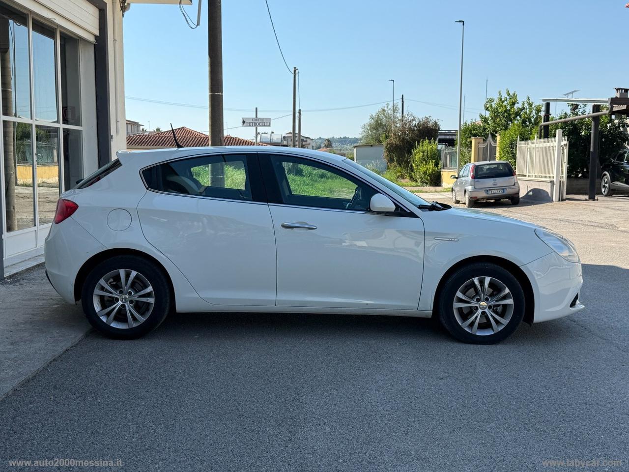 ALFA ROMEO Giulietta 1.6 JTDm-2 105 CV Distinctive