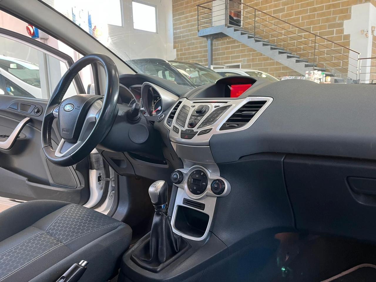 Ford Fiesta 1.6 TDCi 95 CV 5p. Titanium