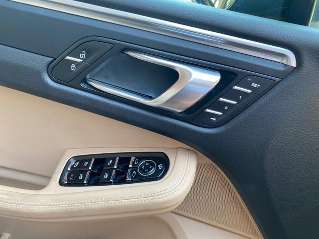 PORSCHE Macan 2.0