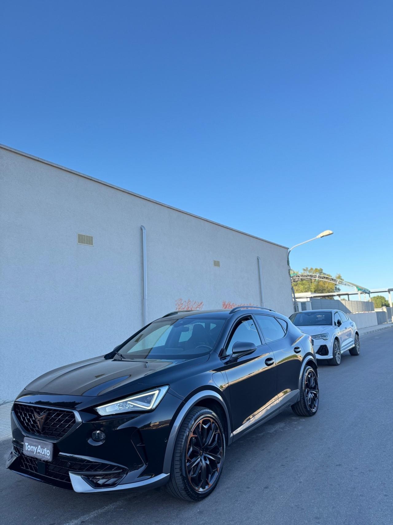 Cupra Formentor hybrid dsg LUCI SOFFUSE,TELECAMERA,VIRTUAL COCKPIT,NAVI,APPLE CARPLAY, FULL LED