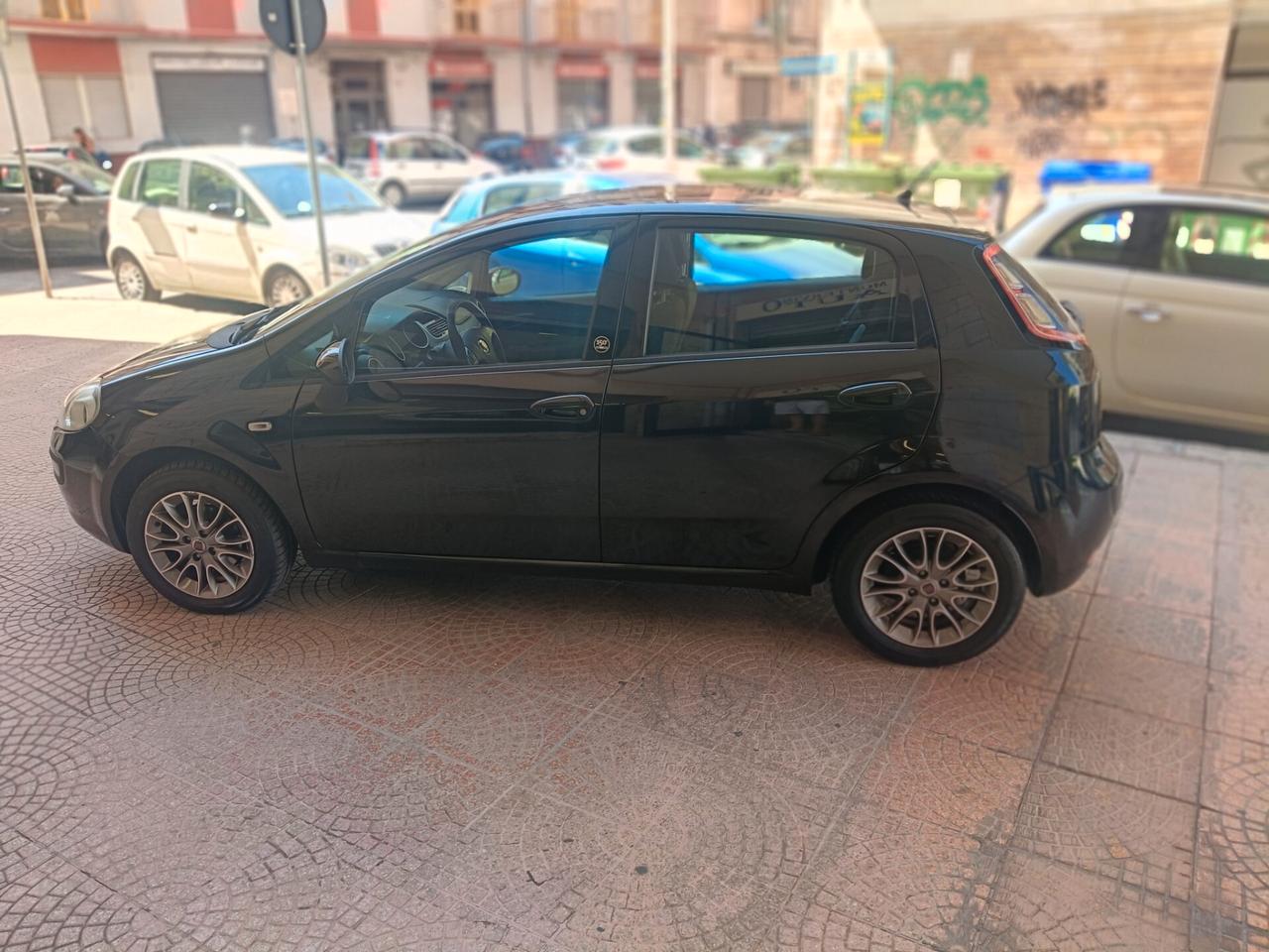 FIAT PUNTO EVO 1.2 5PORTE-NEOPATENTATI-Euro4990-