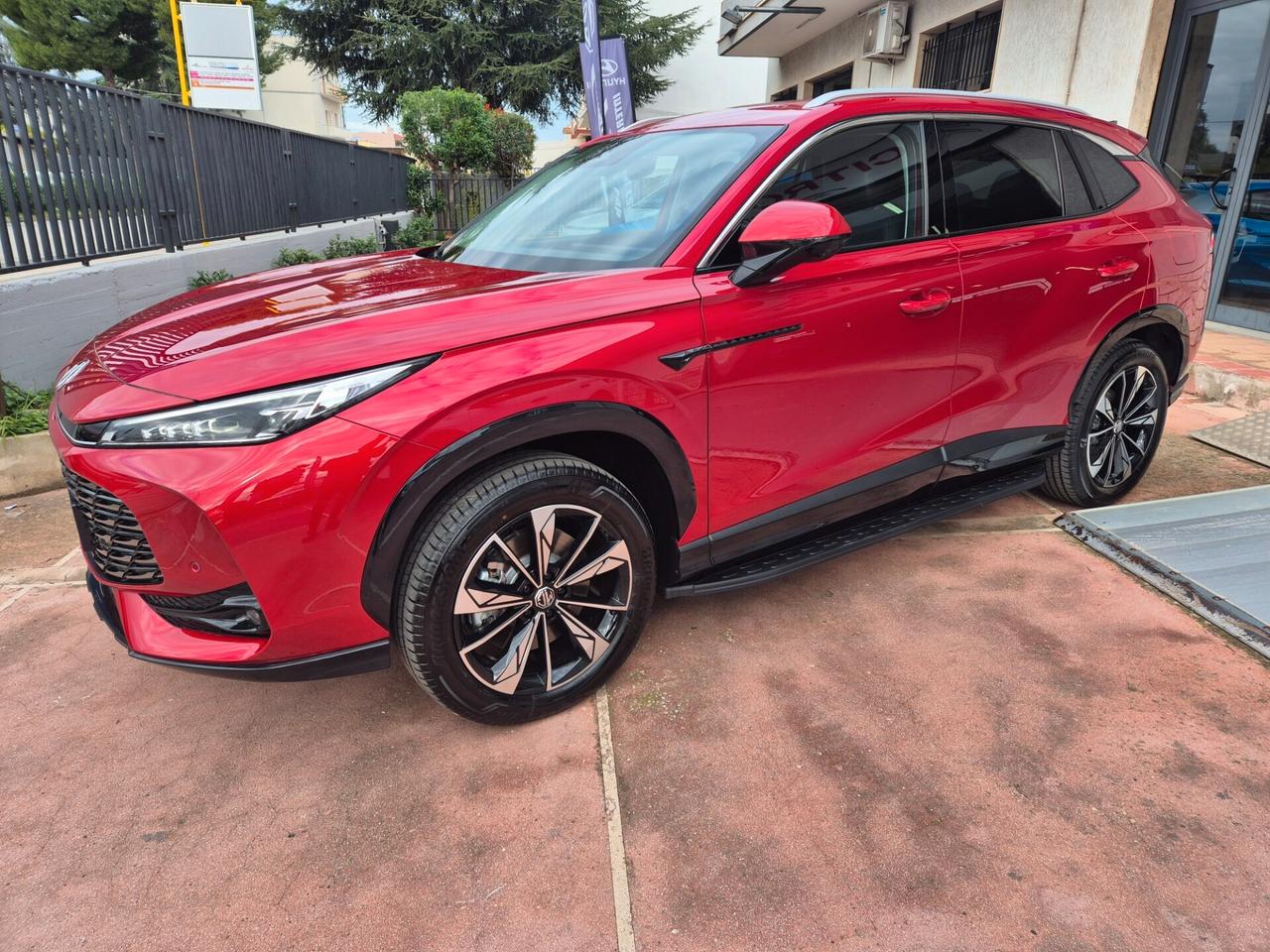 Mg Nuova HS 1.5 Luxury 170CV MT