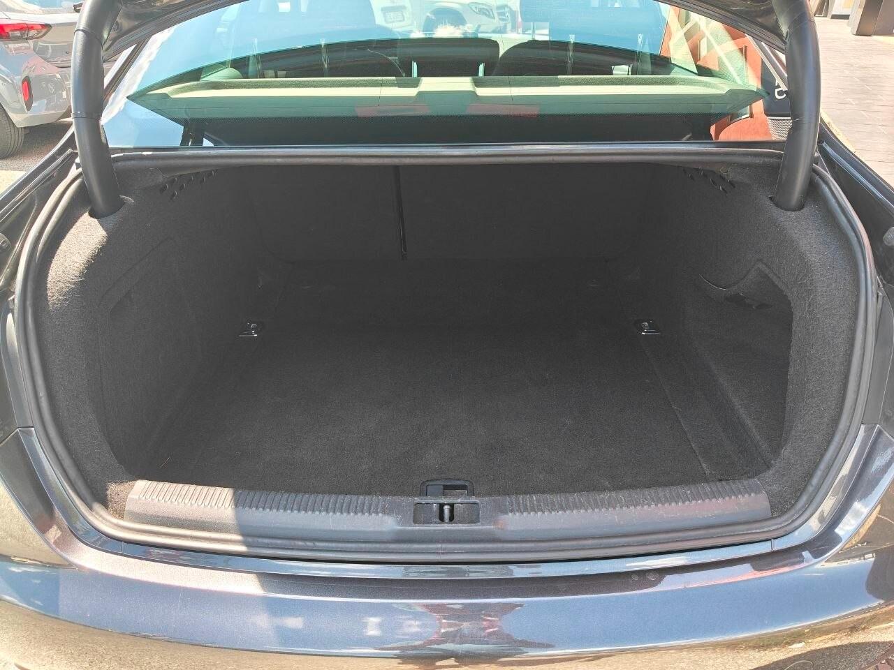 AUDI A4 4ª serie A4 2.0 TDI 143CV F.AP. Advanced