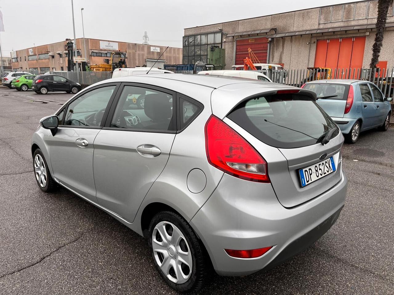 Ford Fiesta 1.2 TITANIUM GPL