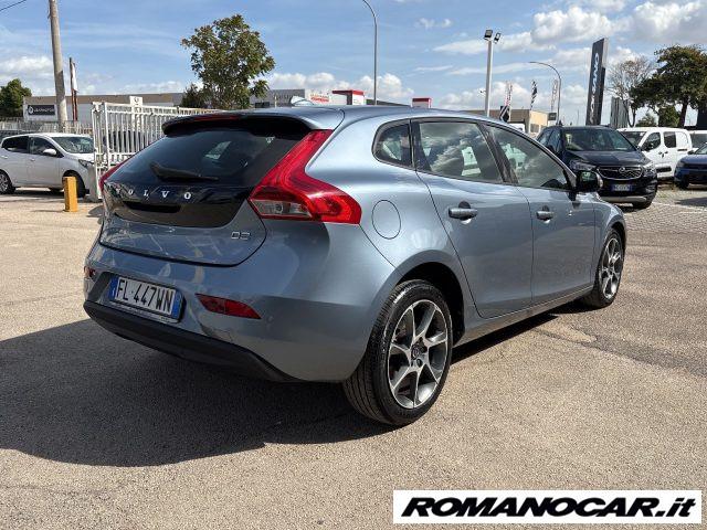 VOLVO V40 D2 Kinetic