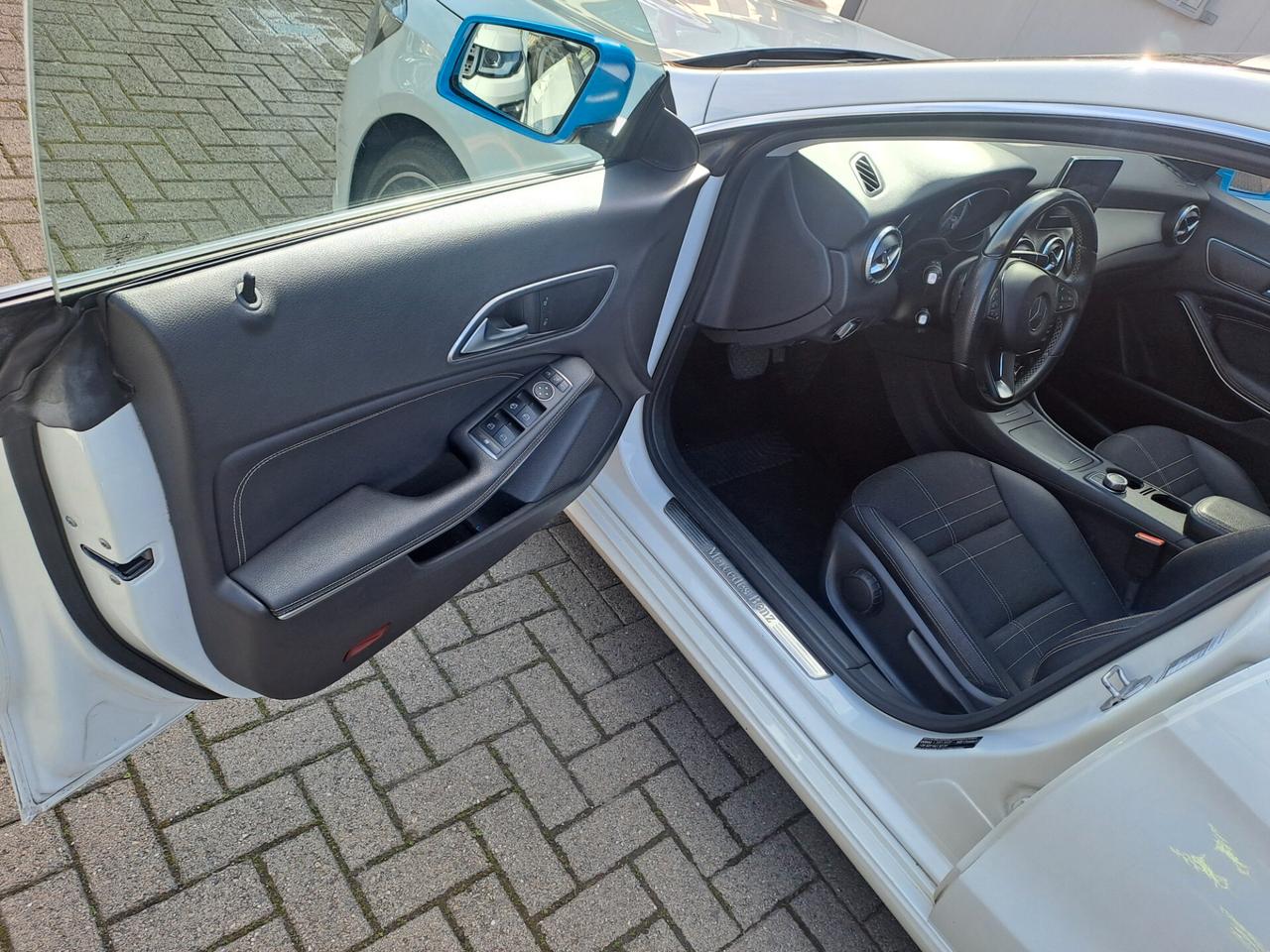 Mercedes-benz CLA 200 d Automatic Premium