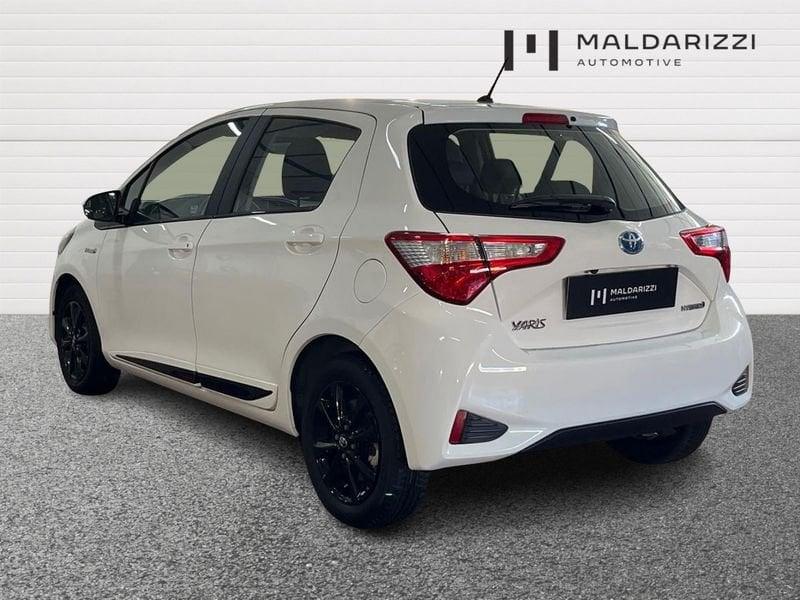 Toyota Yaris III 2017 5p 1.5h Active